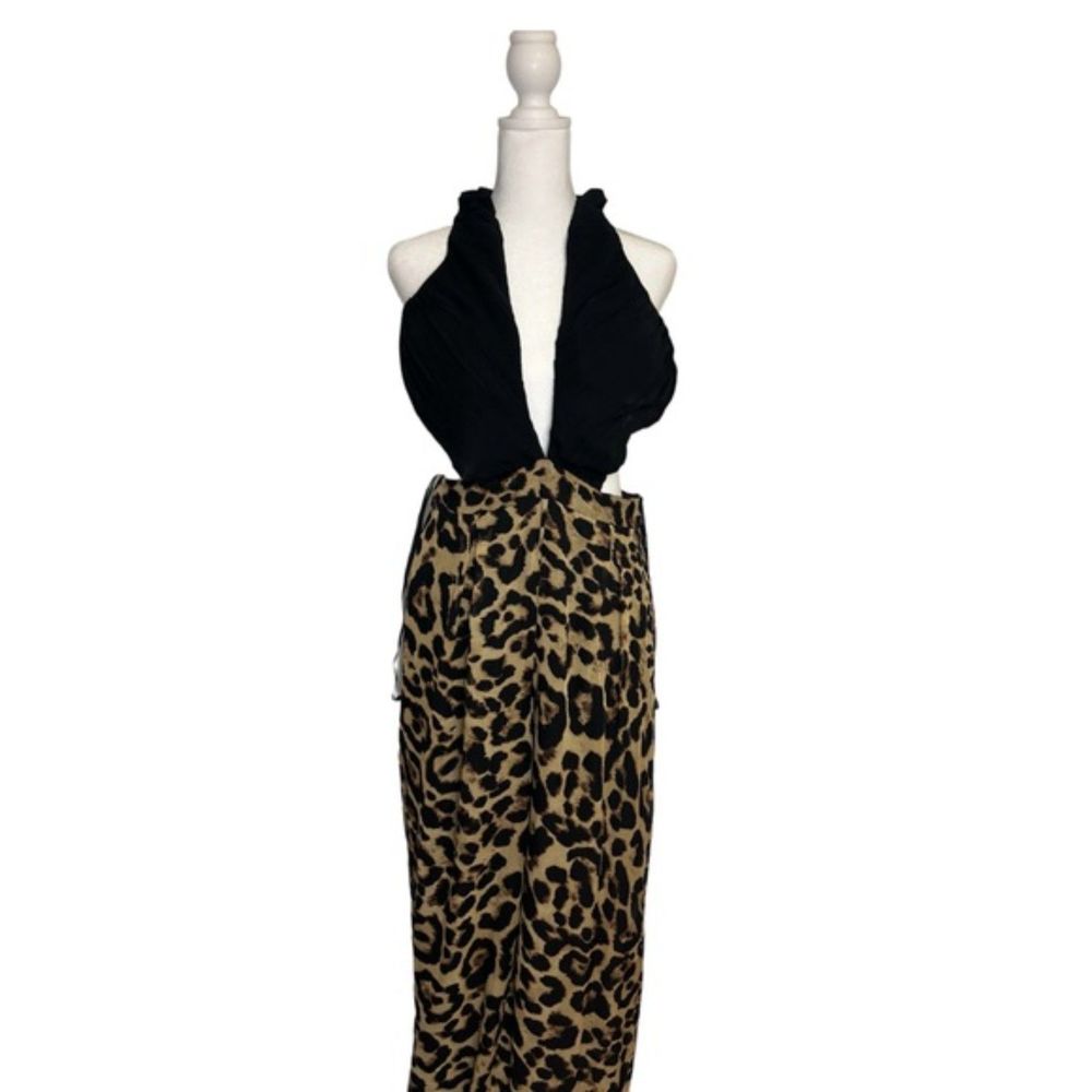 NWT Papaya Leopard Print Halter Tie Jumpsuit Size Medium